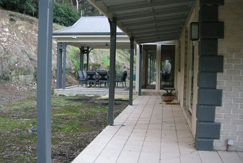 josie court garden